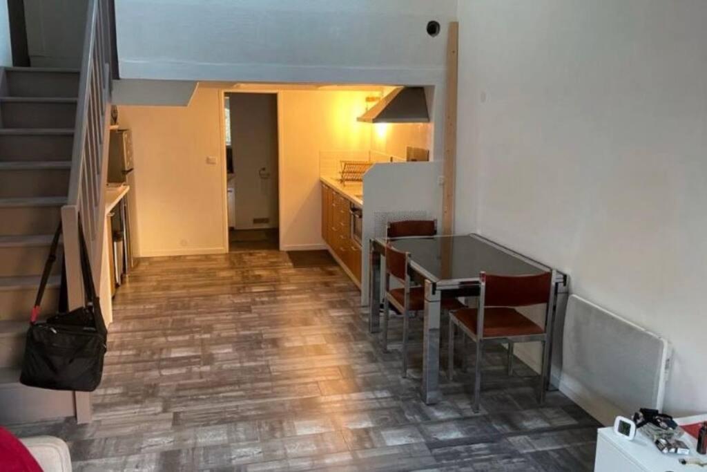 Joli Duplex En Centre Ville De 40M2 Climatise Истр Екстериор снимка