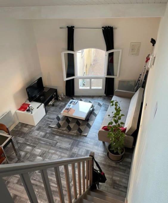Joli Duplex En Centre Ville De 40M2 Climatise Истр Екстериор снимка