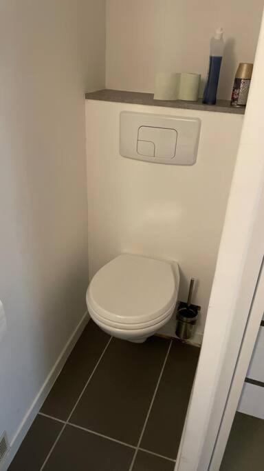 Joli Duplex En Centre Ville De 40M2 Climatise Истр Екстериор снимка